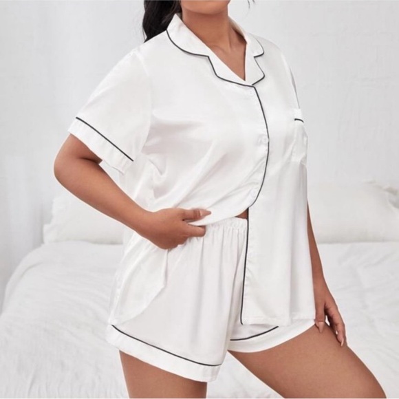 SHEIN Other - Women’s Satin White Pajama Set